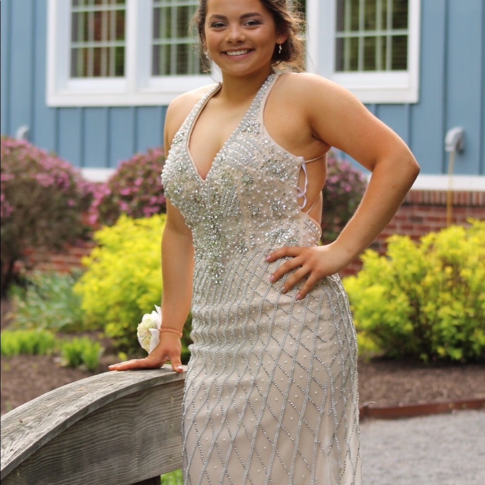 PROM DRESS - Picture 6 of 6